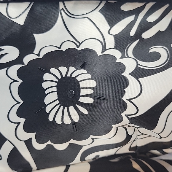 SANDRA‎ DARREN Black and White Large Beaded Floral Short Jacket 4P - Picture 3 of 7